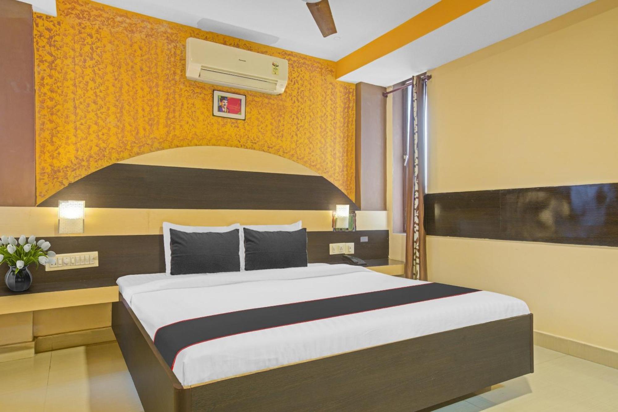Collection O Mgr Inn Пондичерри Экстерьер фото