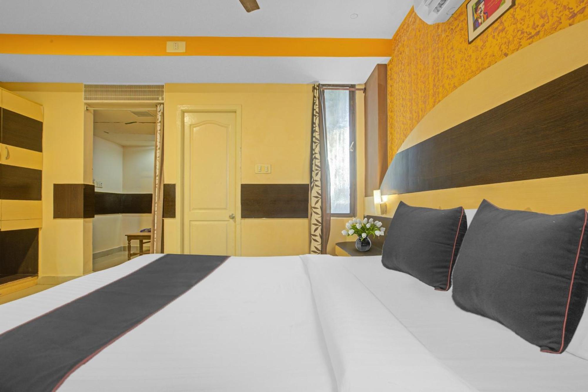 Collection O Mgr Inn Пондичерри Экстерьер фото