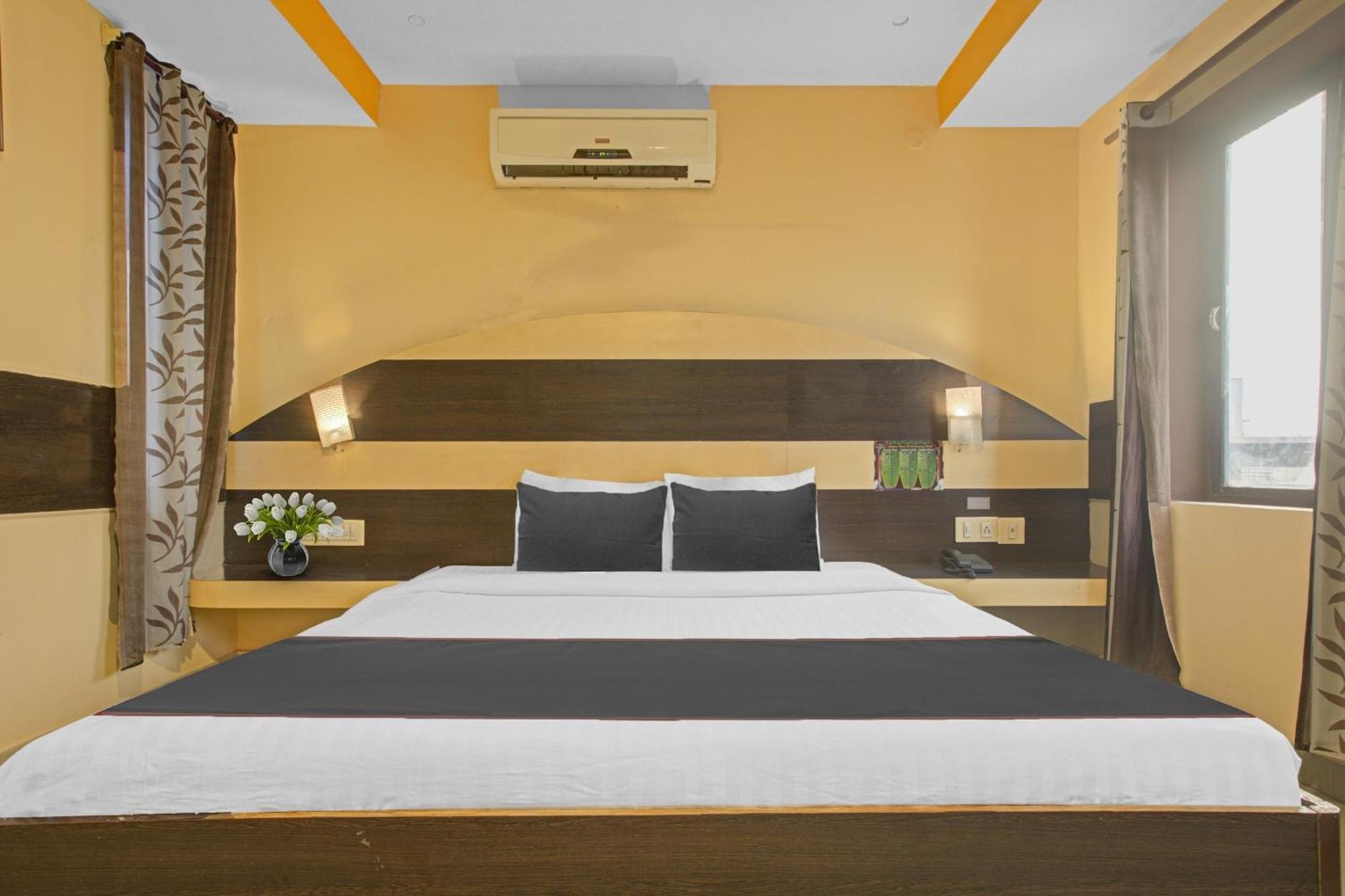 Collection O Mgr Inn Пондичерри Экстерьер фото